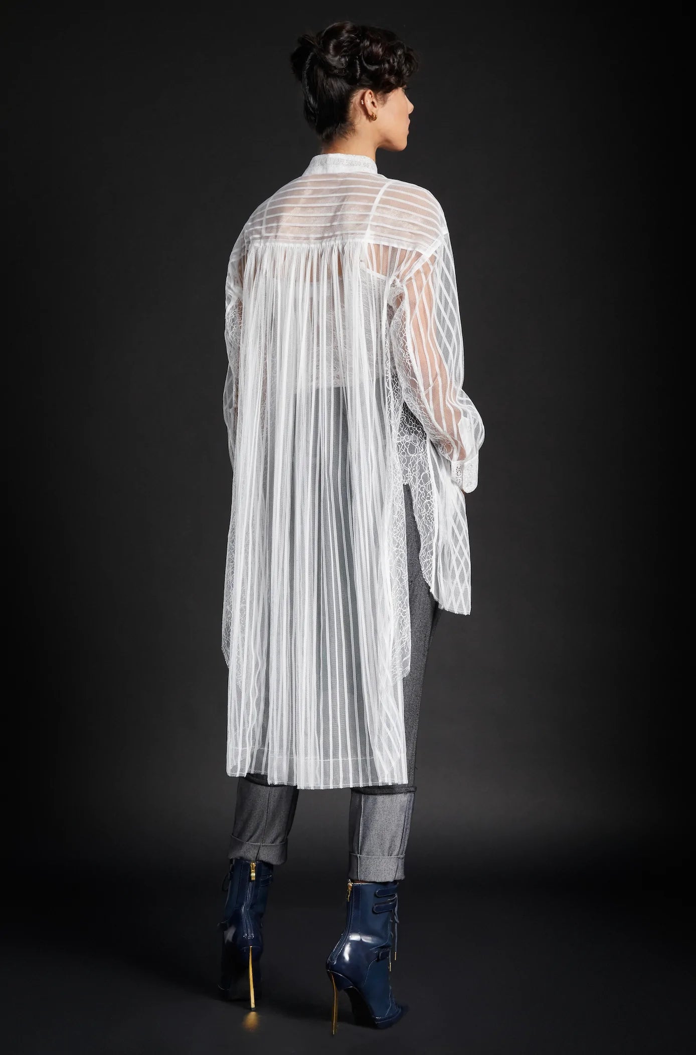 Blusa extragrande de rayas transparentes de In Earnest Byron Lars