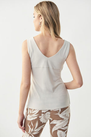 Camisola con cuello en V de Joseph Ribkoff