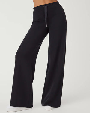 SPANX® AirEssentials Tapered Pant