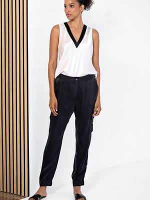 Go Silk Luxe Cargo Hold Pant