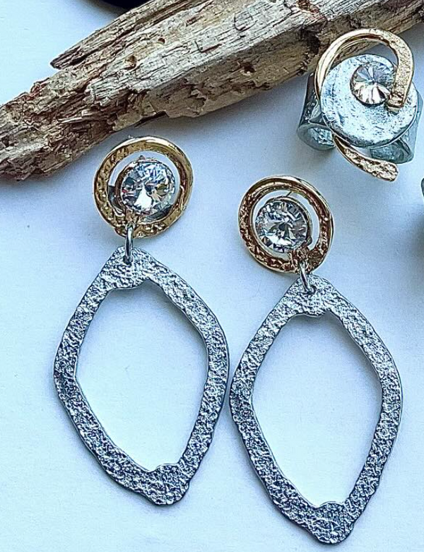J. Jansen Designs #251 Earrings Clear Silver & Gold