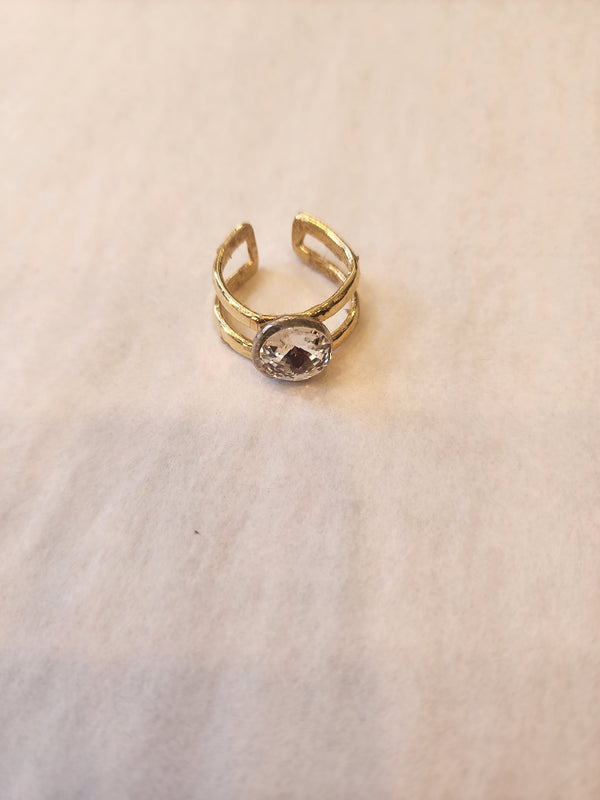 J. Jansen Desings Sol Round Shape Crystal Ring
